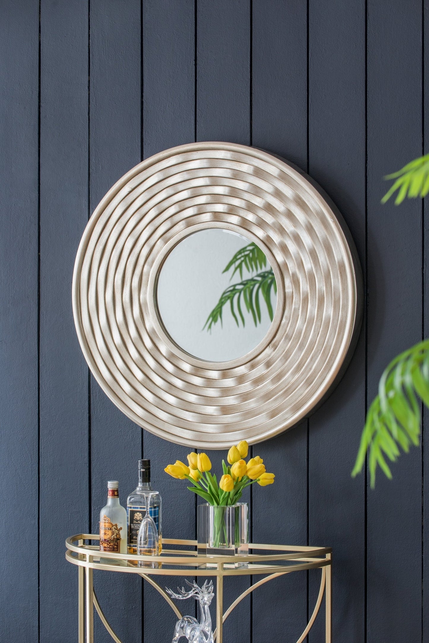 Round Sculpted Silver Wall Mirror with Beveled Glass, 31.3 in