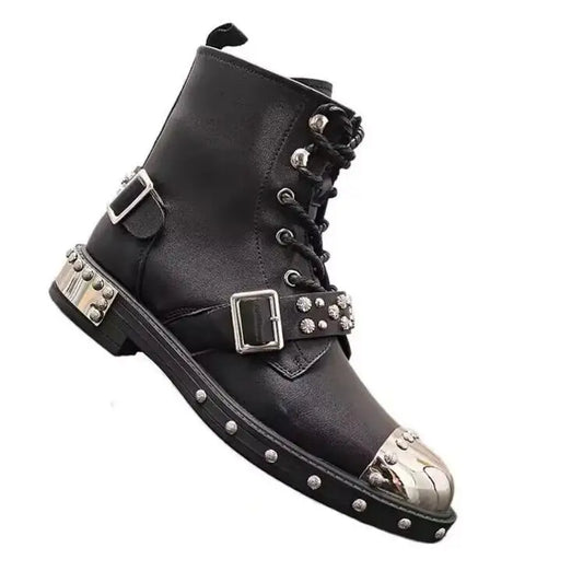 Punk Style Metal Toe Rivets Studs Buckle Strap Chelsea Boots Men Black Leather Motorcycle Boots Shoes Man Zapatos Hombre