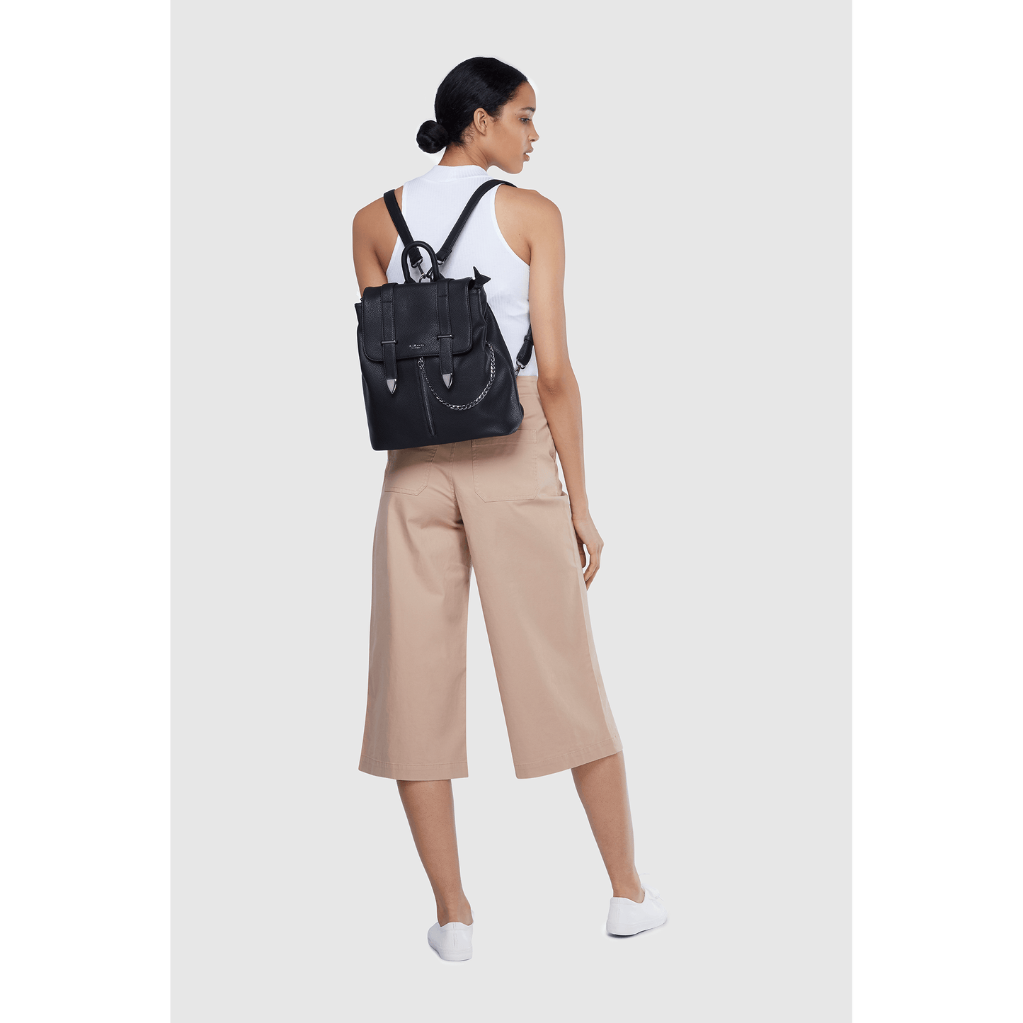 Agnes Brown Vegan Rucksack