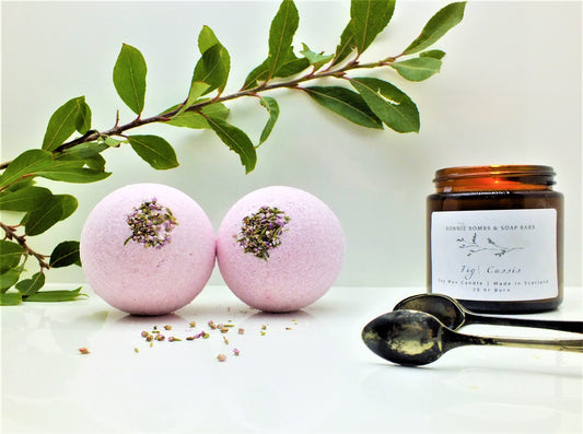 Beetroot & Heather flowers bath bomb