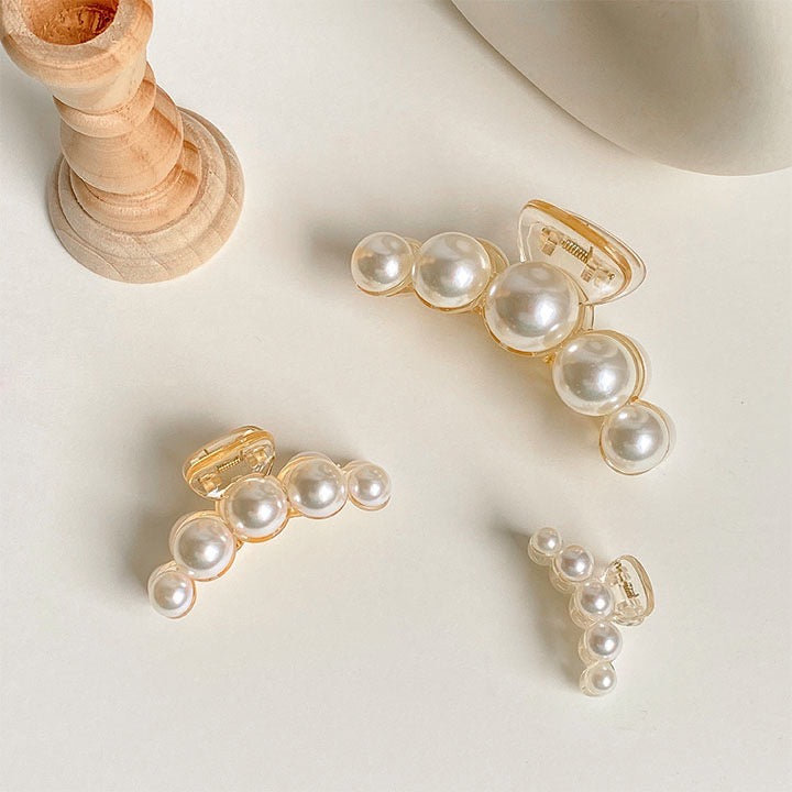 Acrylic Multi-Pearls Hair Clasp