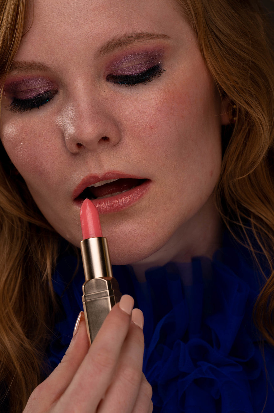 Color-Changing Flower Lip Gloss – Vegan, Gluten-Free, Hydrating Lip