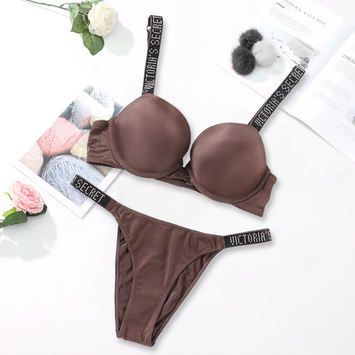 Victoria's Secret Sexy Lingerie Bra and Panty Set Push Up Classic
