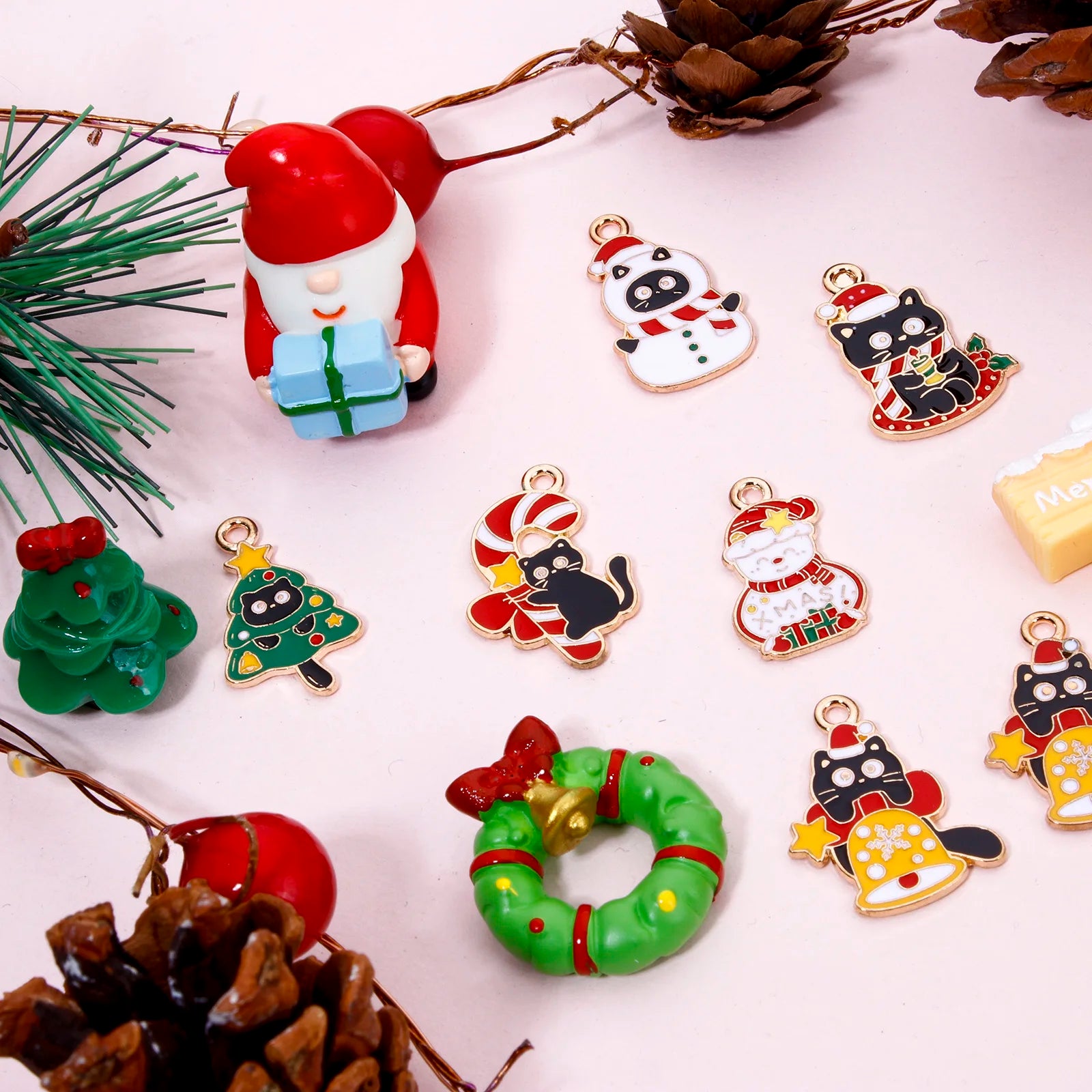10pcs New Christmas Charms Multicolor Cat Animal Christmas Tree Bell Enamel Metal Pendants DIY Women Necklace Earrings Jewelry