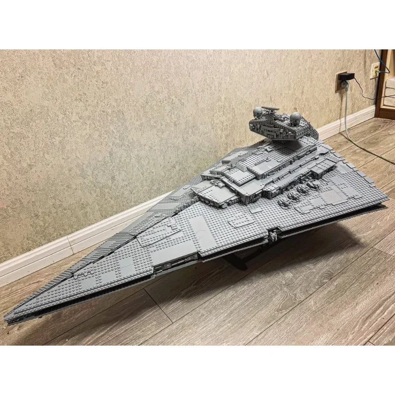 MINISO  Spaceship Series Moc Star Destroyer Assembling Building Blocks  Compatible 75252 Desk Home Ornament Toy Kids Adults Gift