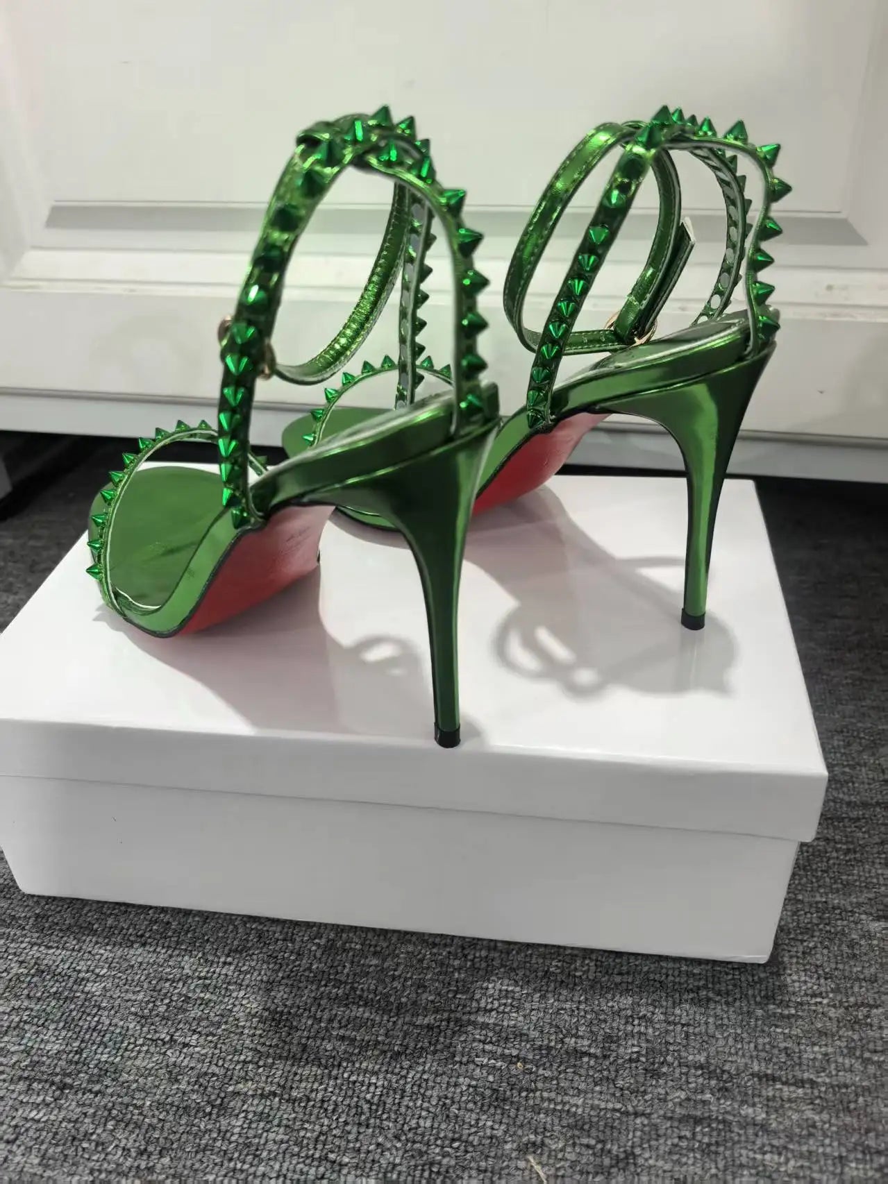 Green Fashion Open Toe Female Pumps Rivet Fine Heels Sandals Buckle Strap Zapatos Mujer Dress Shoes for Women