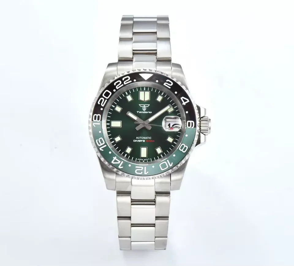 Custom 40mm Green Diver Men Watch 200m Waterproof Sapphire Crystal Glass Green Lume Dial C3 Lume Hands NH35A Automatic Watches