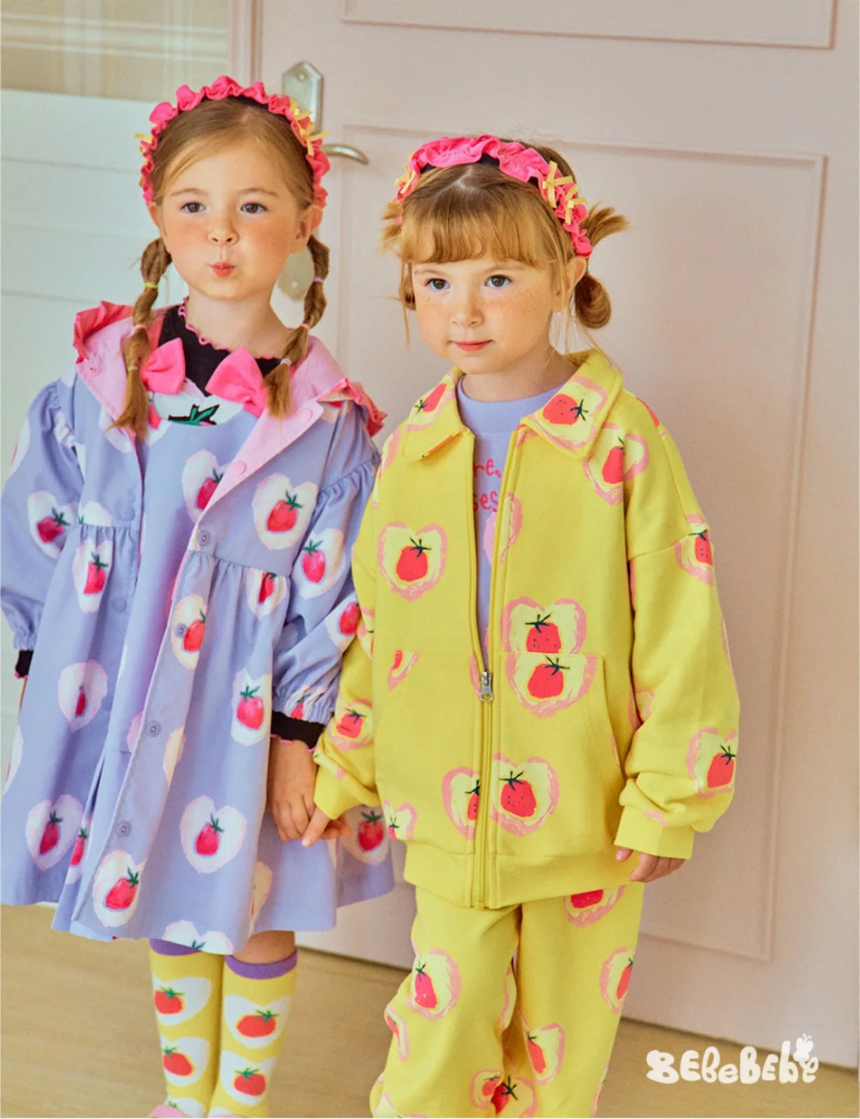 Children's Jacket 2025 Autumn/Winter New Strawberry Full Print Fashion Boys and Girls' Sportswear Coat Pure Cotton Sweatshirt