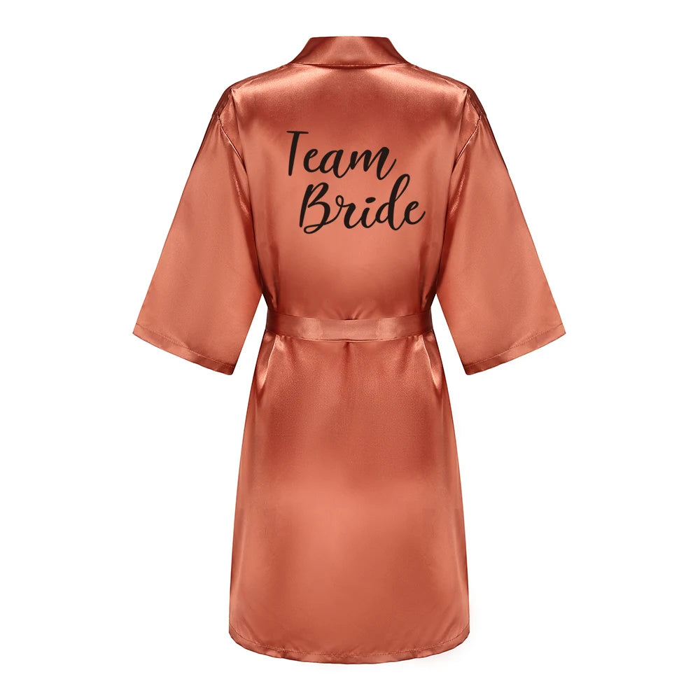 New Caramel Bathrobe Bride Satin Robe Women Getting Married Bride Hen Party Sisters Sqaud Mother Wedding Bridesmaid Robes