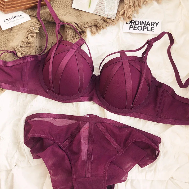 Hot Sale Women Lace Underwear Sexy Hollow Push Up Bra Set Classic Bandage Lingerie Fashion Fluorescent Plus Size C D Brassiere