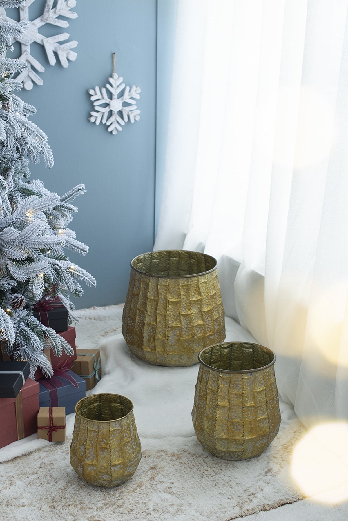 Set of 3 Distressed Antique Yellow Metal Planters, 14 in Tall