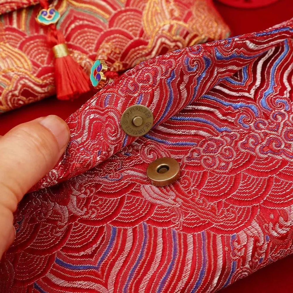 Chinese Style New Year Red Envelope Traditional Brocade Wedding Money Pocket Blessing Magnetic Buckle Red Packet Party Gifts