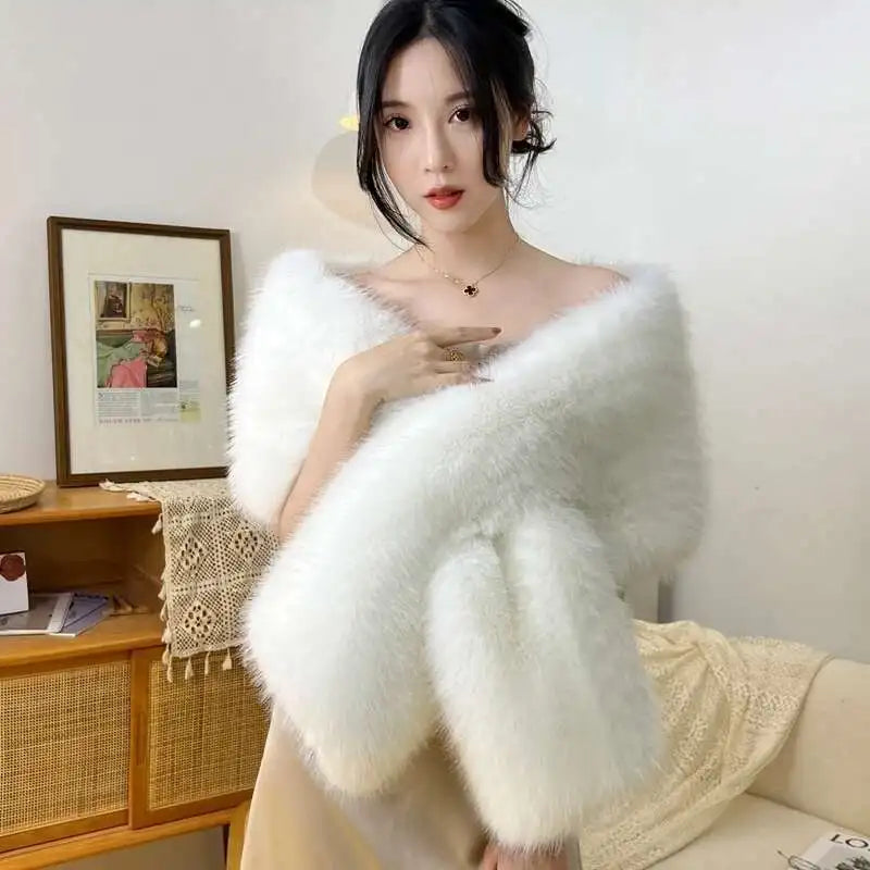 Faux Fur Wedding Shawl Woman Party Bride Cape Cloak Autumn Winter Banquet Stage Dress Scarf Bridal Wrap Bolero Accessory Stock