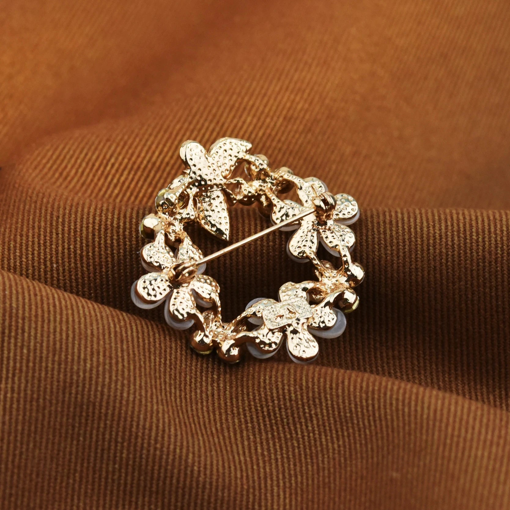 Bueaty fashion handmade opal flower jewelry pin hijab pins and brooches rhinestone butterfly  wholesale for women