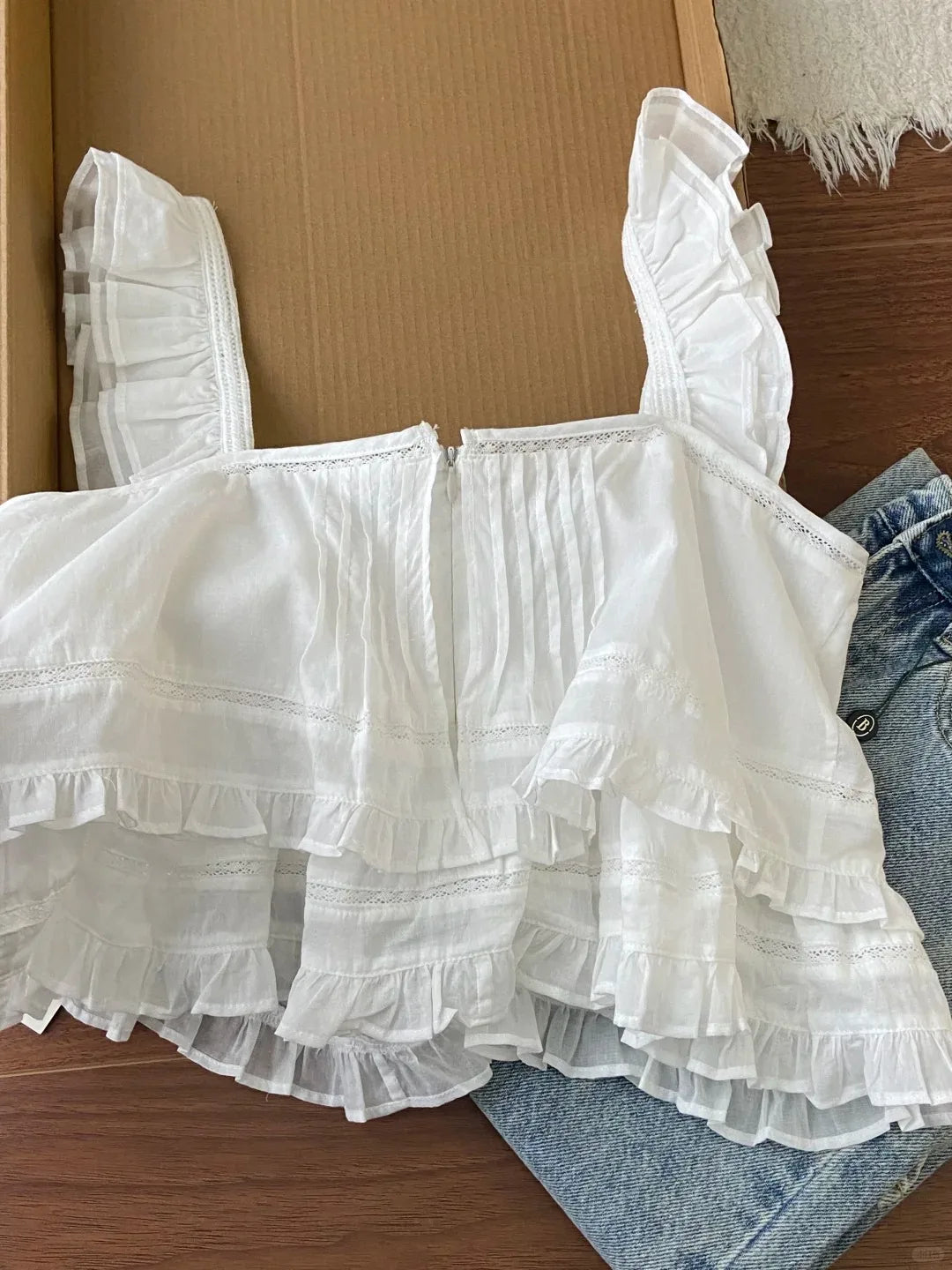 Theb*rnnet Pure Desire Sweet Wood Ear Lace Strap Korean Sle ort Cotton Vest for Women Summer Collection 2025