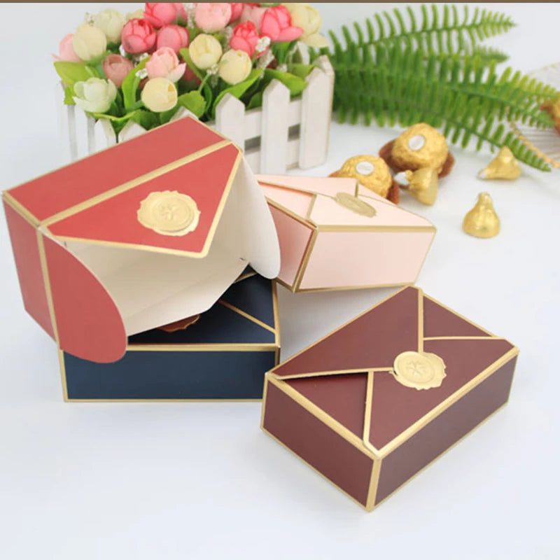 50Pcs Envelope Shape Candy Box Chocolate Gift Box Packaging for Guests Baby Shower Wedding Favor Gift Treat Boxes Party Decor