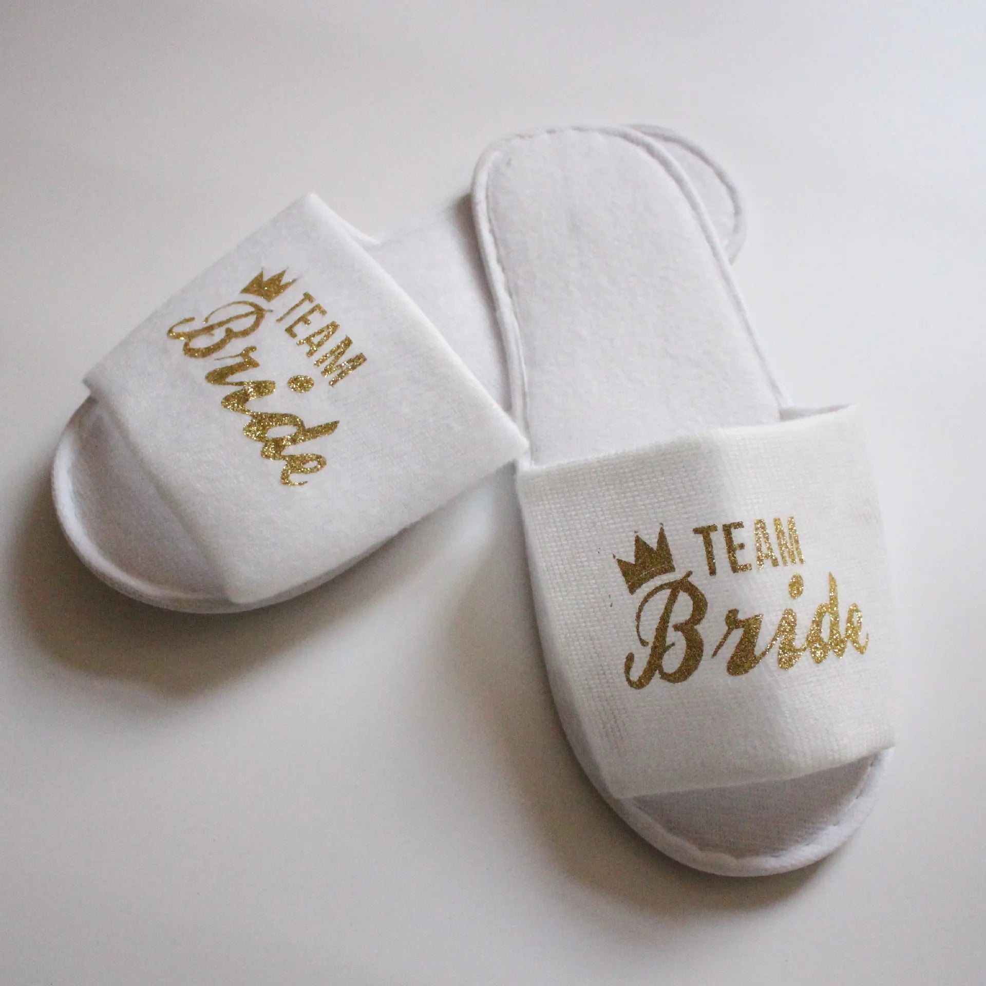 20 Pairs Bride & Bridesmaid, Wedding Party Guests Home Slip on Shoes Bridal Party Slippers Open-toe with Golden, Red and Black