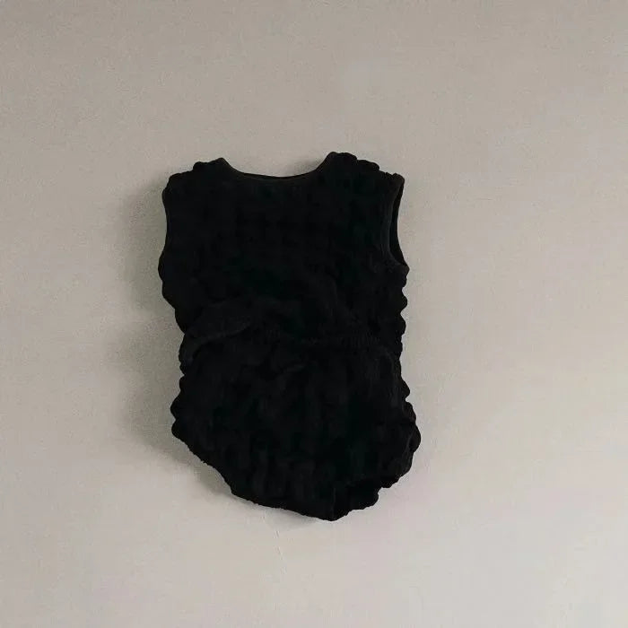 Summer Infant Baby Girls Sets Black Beige Bubble Grid Round Collar Sleeveless Top+Bread Shorts Fashion Newborn Clothes A15613