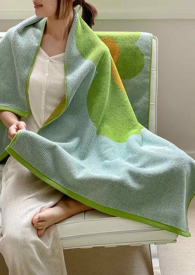 Cute Whimsical Sunflower Bath Towel - Ultra Soft & Absorbent Staple