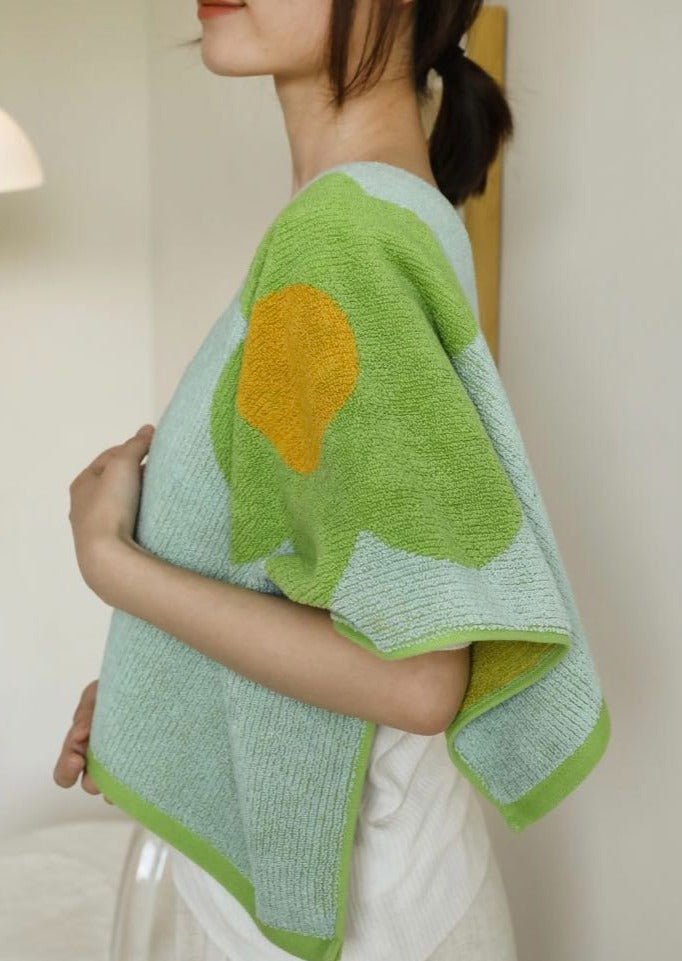 Cute Whimsical Sunflower Bath Towel - Ultra Soft & Absorbent Staple
