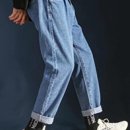 Butterfly Embroidered Torn Jeans For Men 2