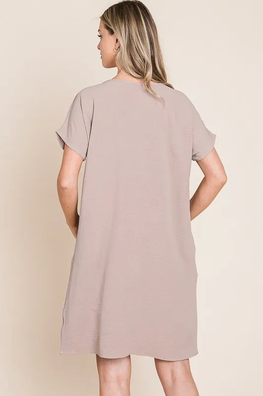 BOMBOM V-Neck Short Sleeve Dress with Pockets