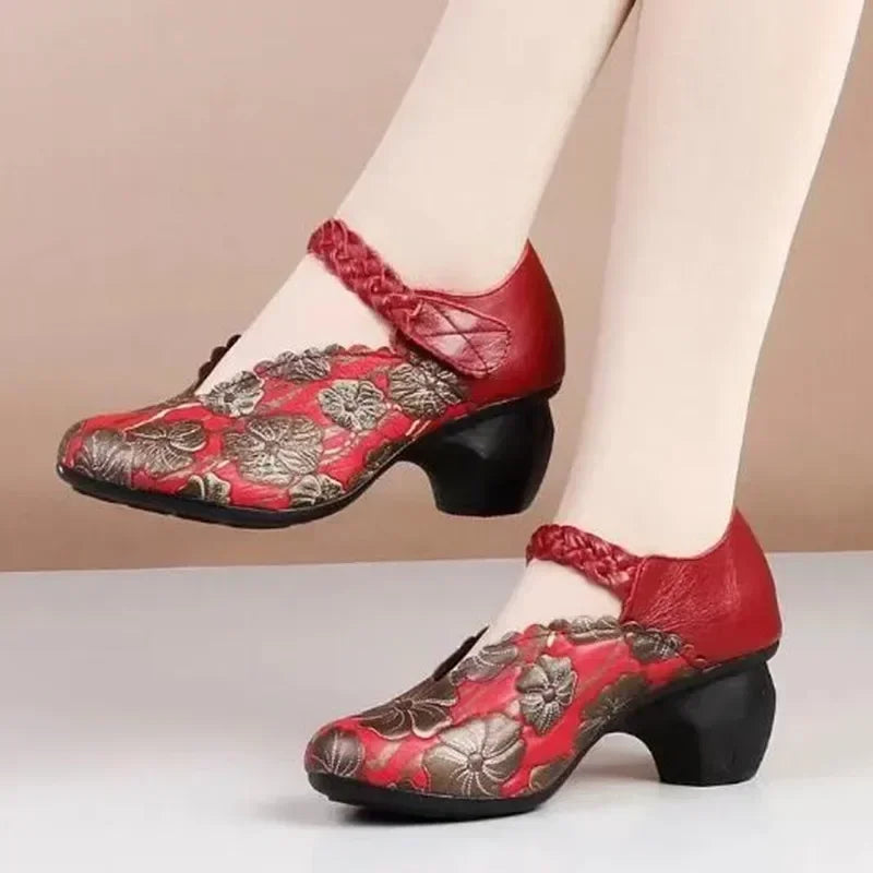 Hot Promotion 2025 New Spring Autumn Printing Red Wedding Black Banquet Shoes Fashion Elegance Women High Heel Retro Sneakers