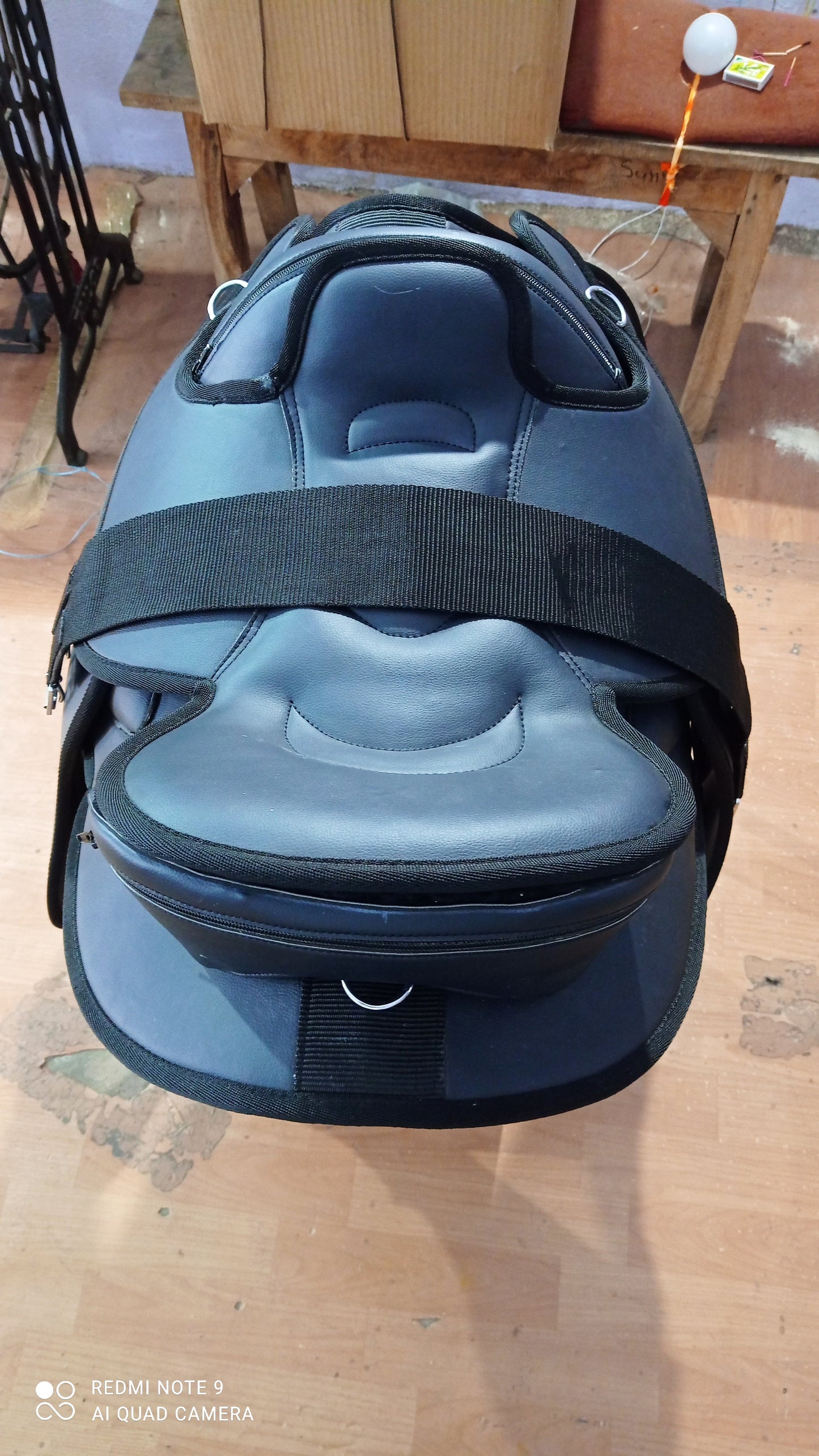 New Synthetic Bareback Treeless Horse Saddle Size 15" to 18" Girth