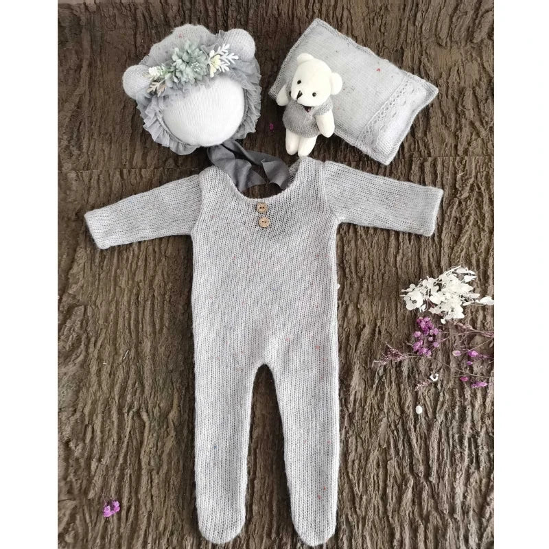 4 Pcs/Set Baby Clothes Newborn Photography Props Baby Romper Jumpsuit Hat Pillow Set With Cute Bear Doll Photo Shooting Outfits