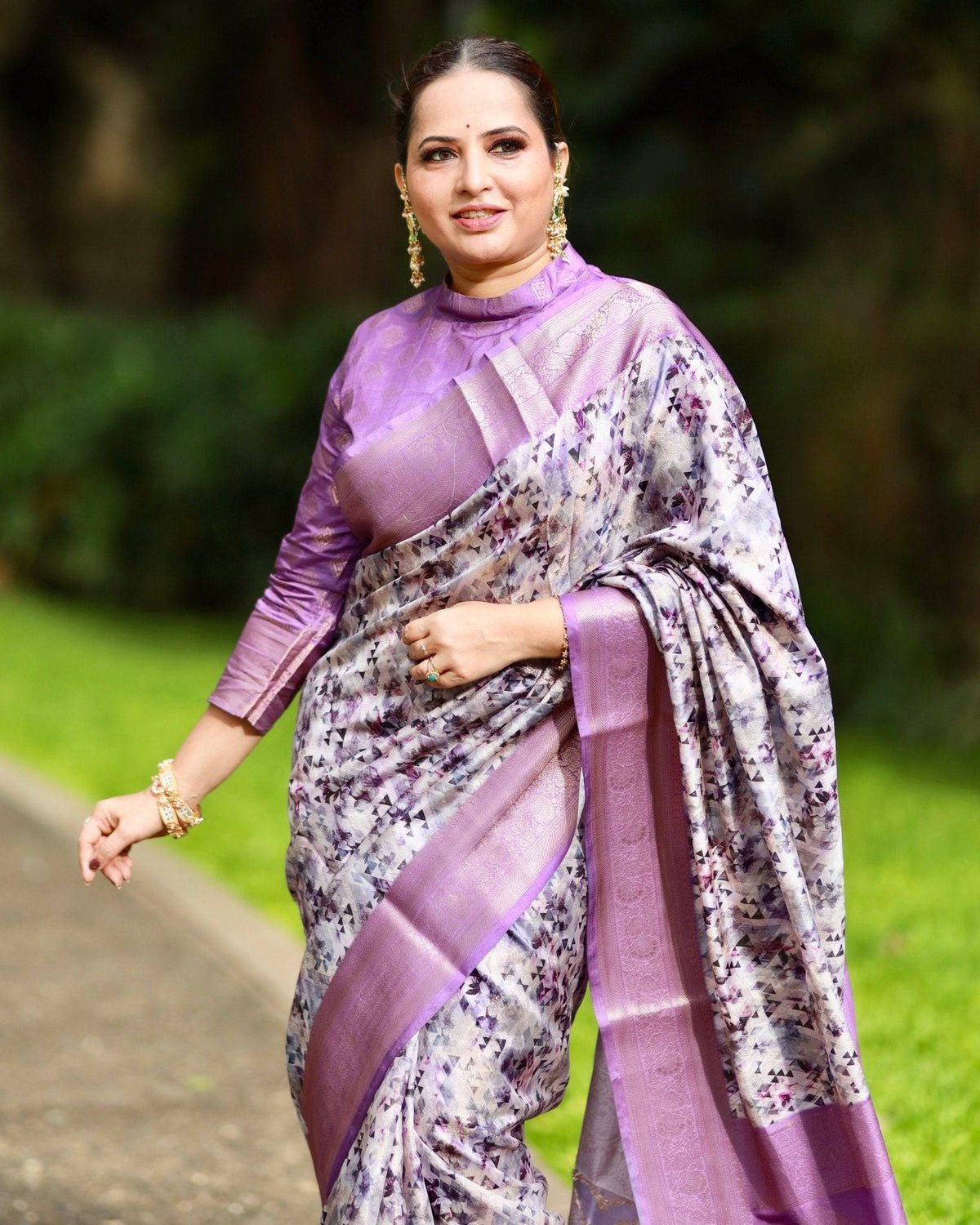 Lavender Banarasi Silk Saree with Delicate Floral Prints and Lustrous