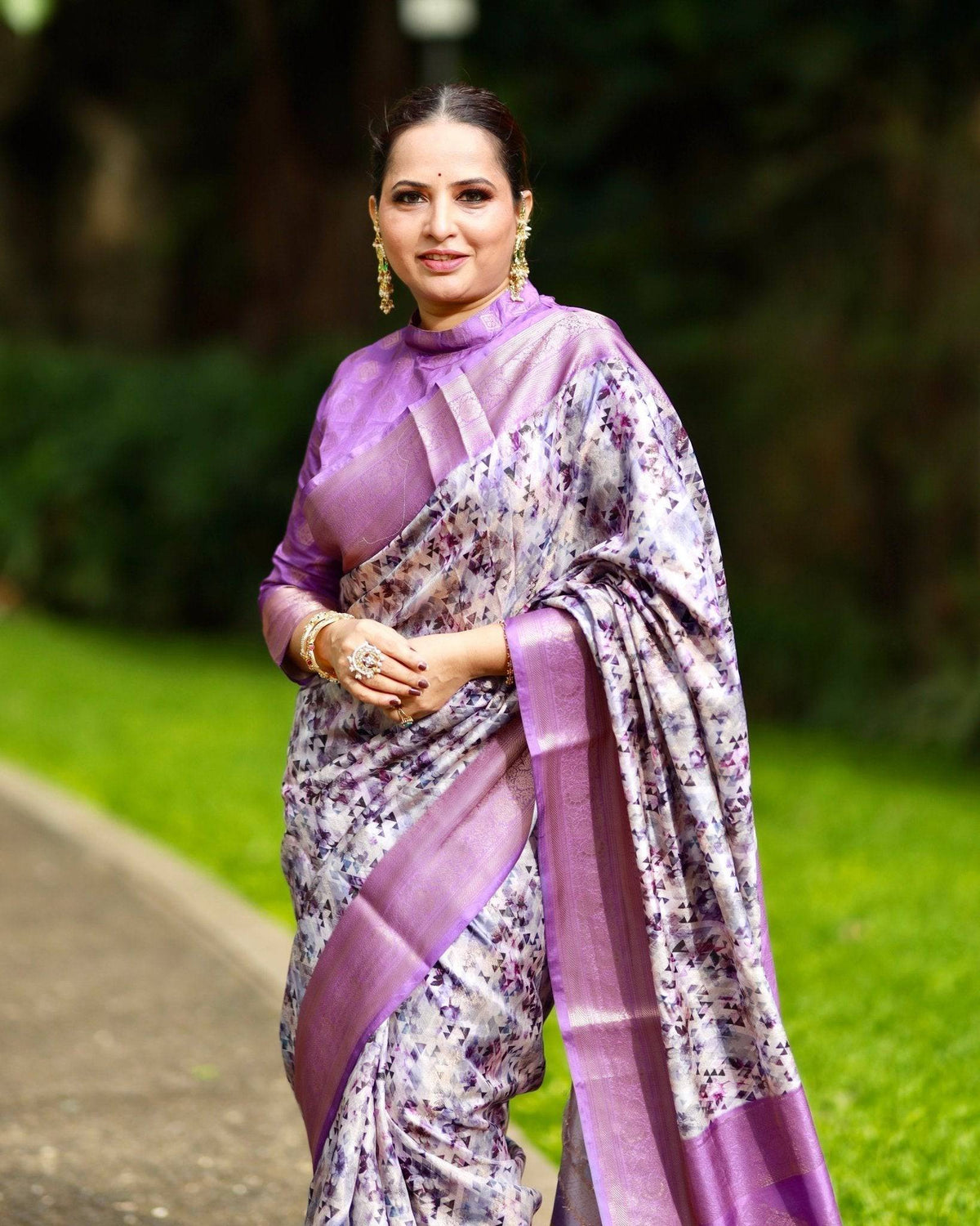 Lavender Banarasi Silk Saree with Delicate Floral Prints and Lustrous
