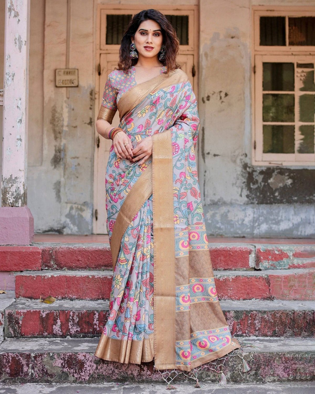 Exquisite Gray Floral Digital Print Saree with Golden Border and