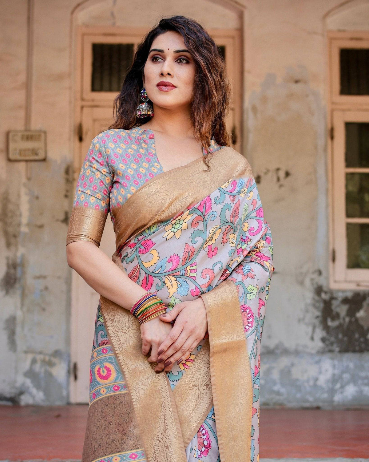 Exquisite Gray Floral Digital Print Saree with Golden Border and