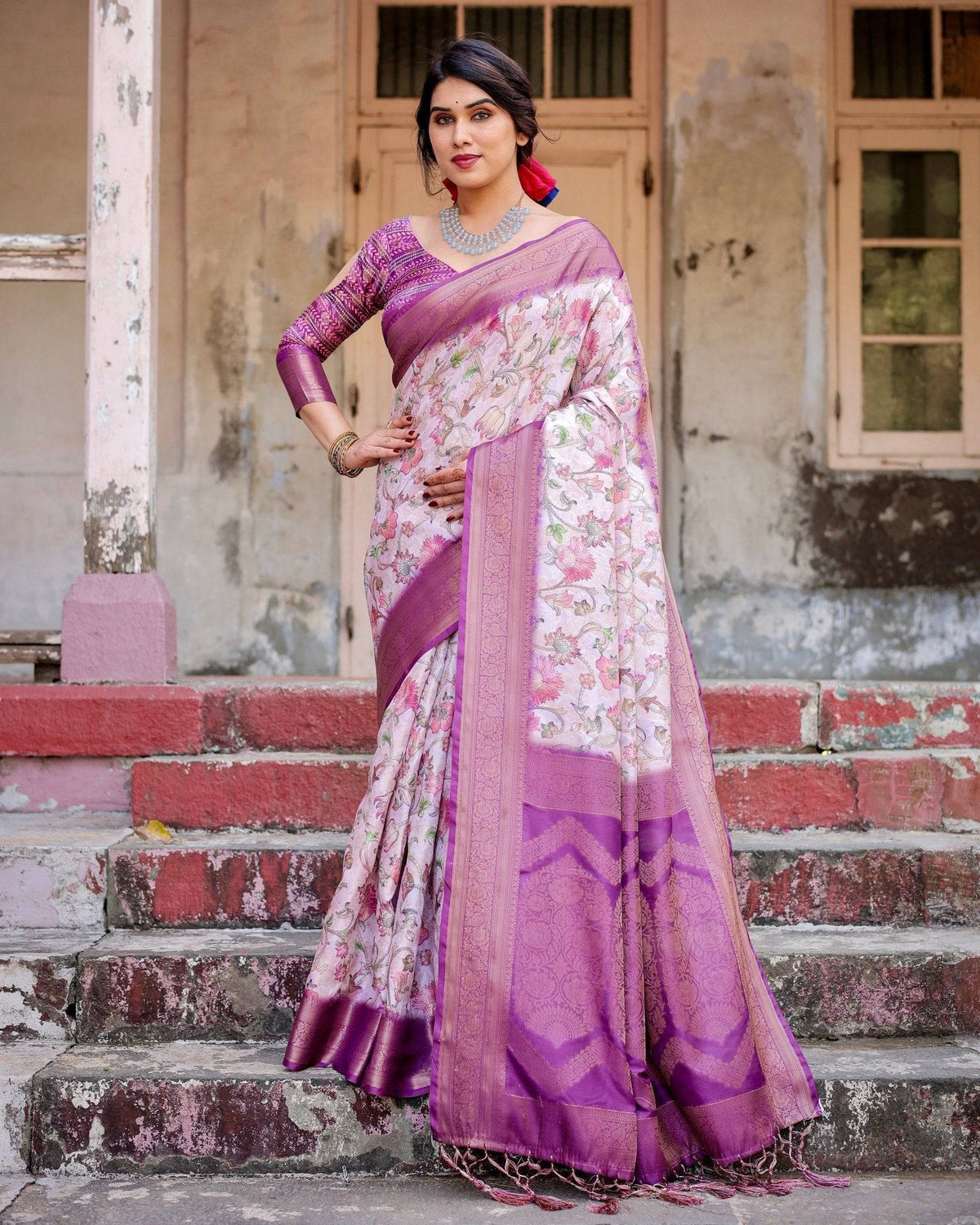 Graceful Lavender Banarasi Silk Saree with Floral Design and Zari