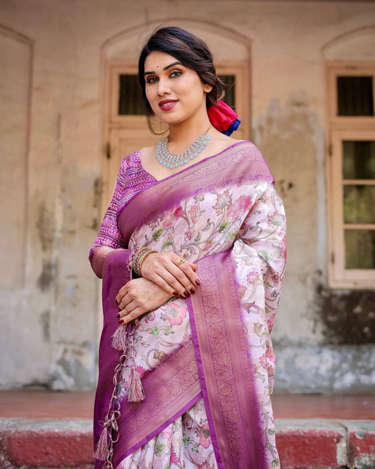 Graceful Lavender Banarasi Silk Saree with Floral Design and Zari