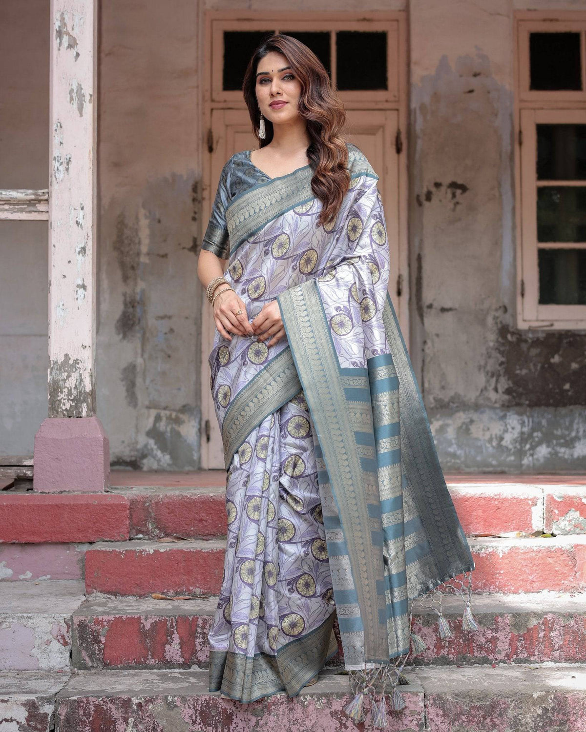Sophisticated Lilac Banarasi Silk Saree with Floral Prints and Zari