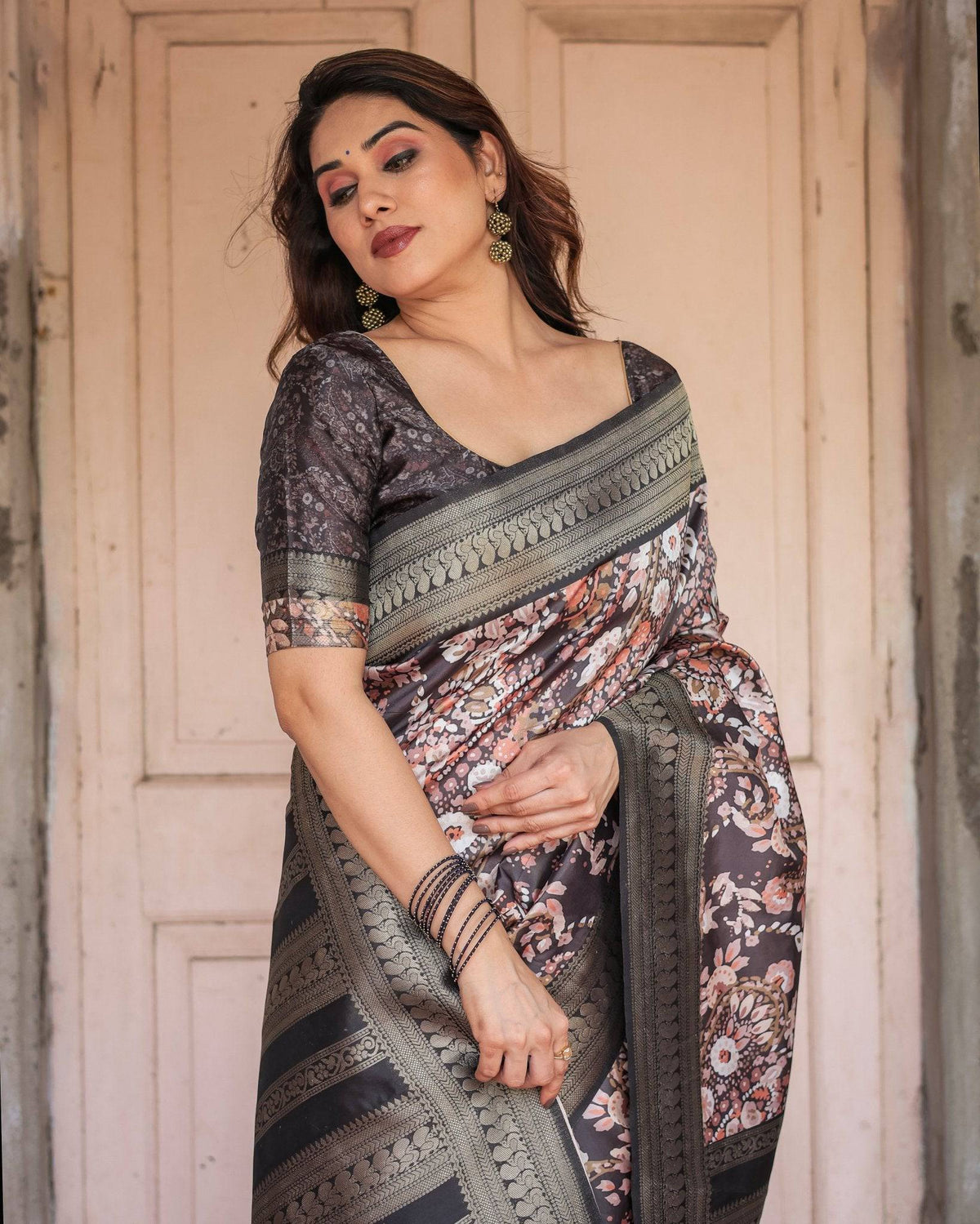 Elegant Black and Peach Banarasi Silk Saree with Zari Border and