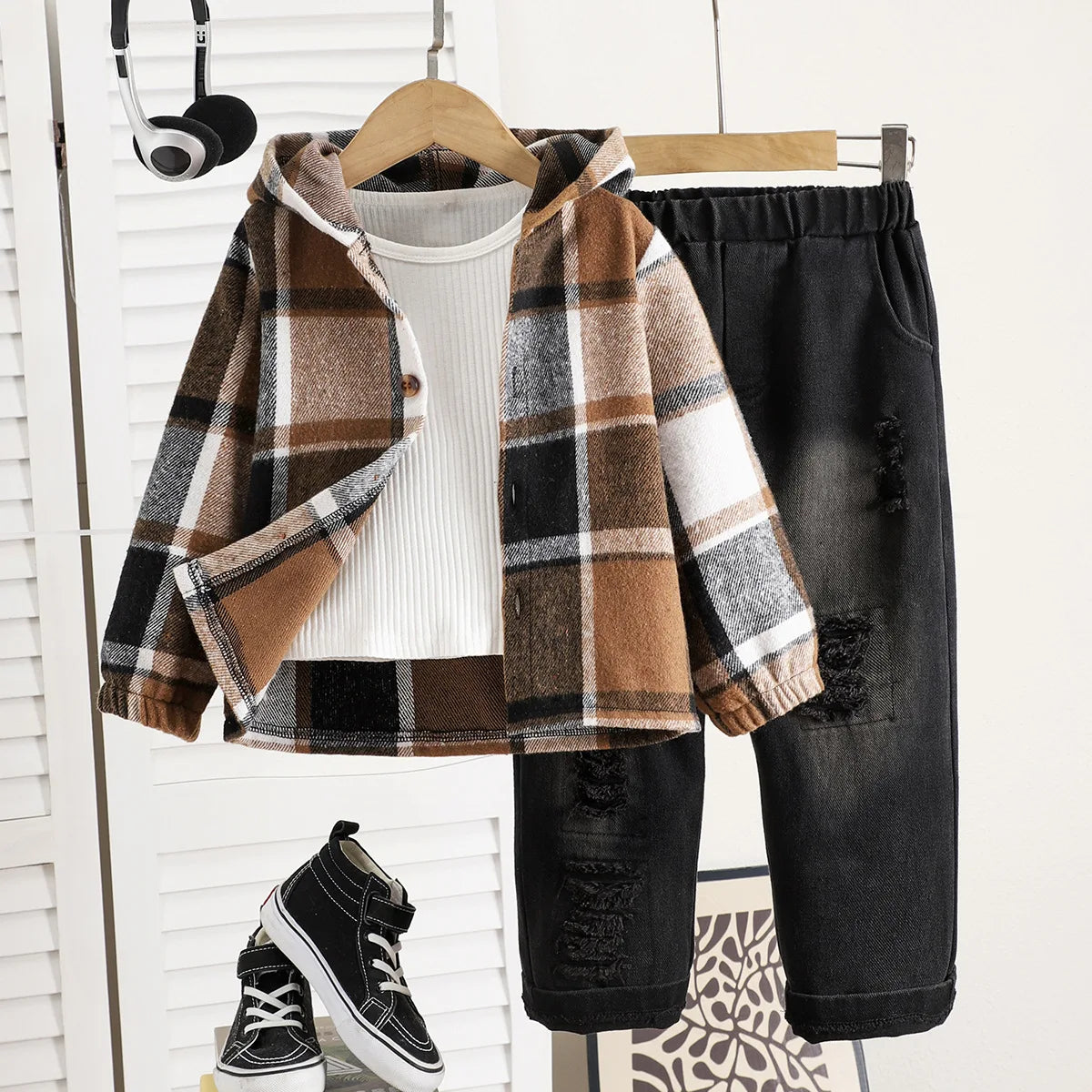 European And American Style Boys' Hooded Checkered Long Sleeved Warm Jacket+Ripped Jeans Two-piece Set