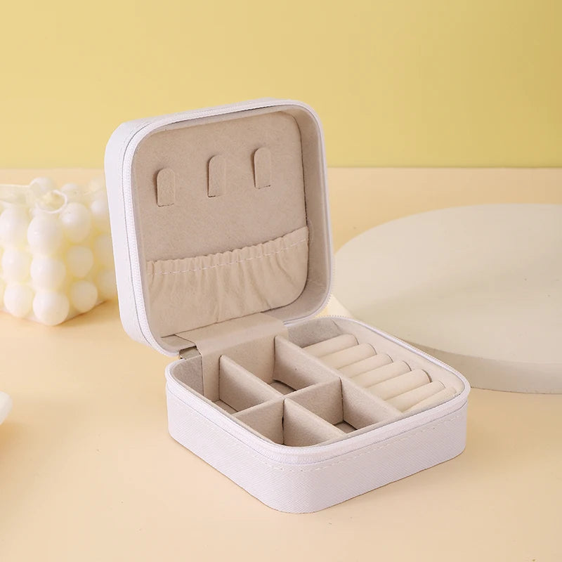 Portable Jewelry Storage Box Travel Organizer Jewelry Case Leather Storage Earrings Necklace Ring Jewelry Organizer Display