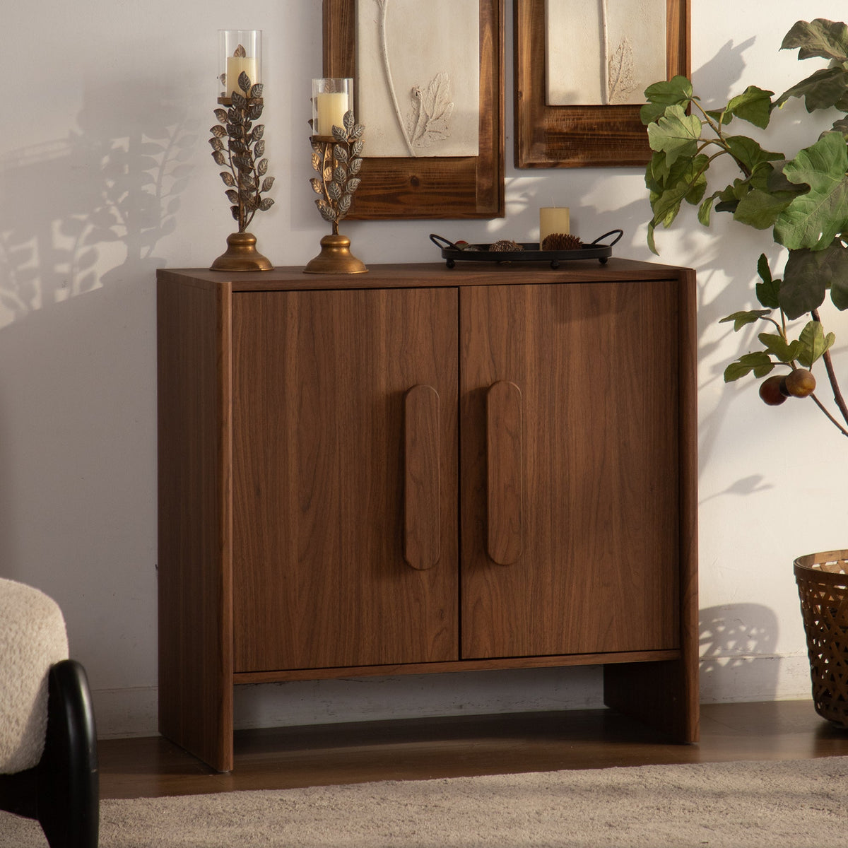 Sideboard Cabinet with Two Doors and an Adjustable Shelf in Walnut