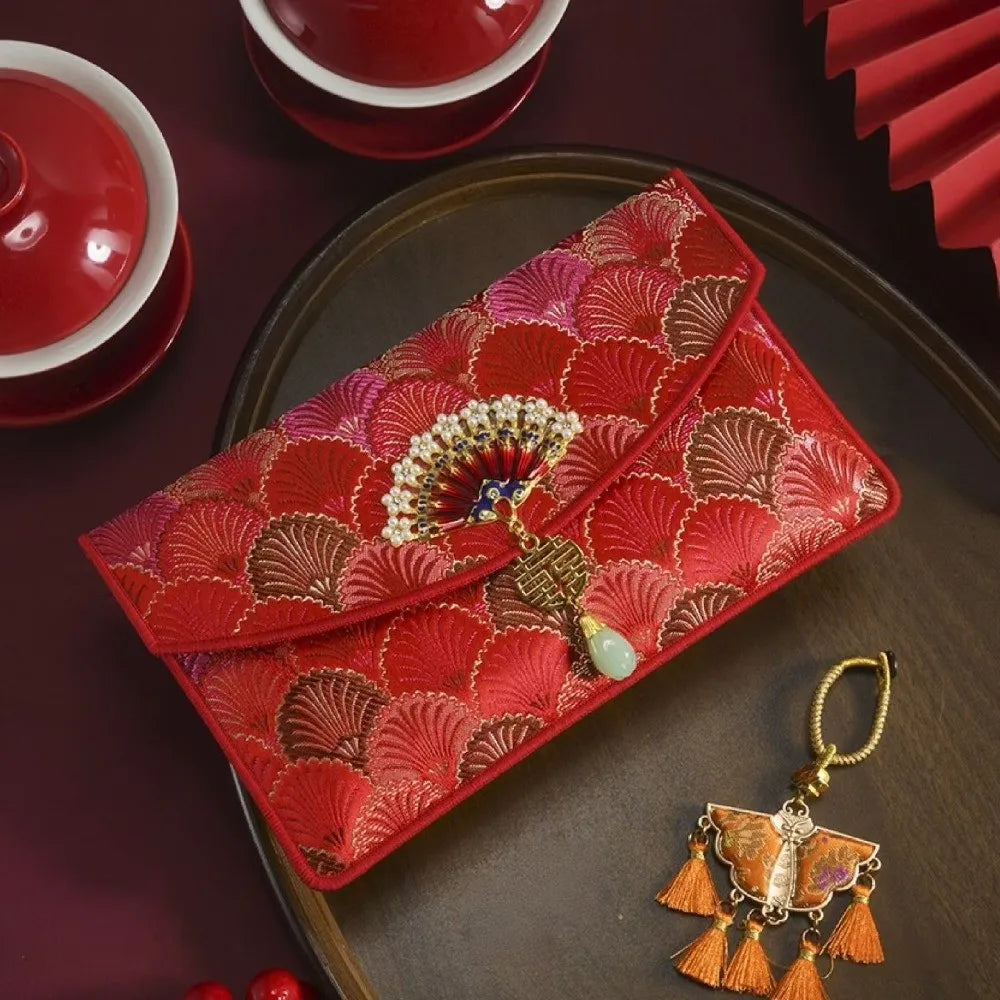 Chinese Style New Year Red Envelope Traditional Brocade Wedding Money Pocket Blessing Magnetic Buckle Red Packet Party Gifts
