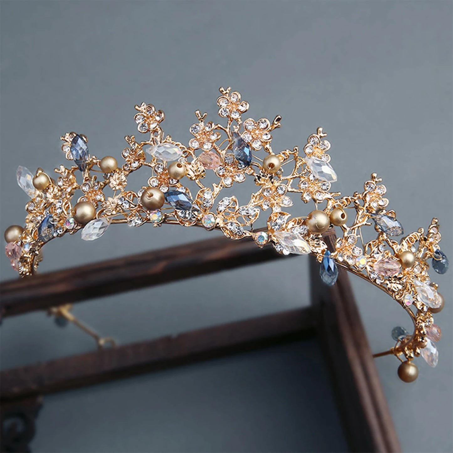 Handmade Bride Wedding Tiaras and Crowns Gold Color Alloy Flower Designs Baroque Headbands Shiny Rhinestone Designs Hair Jewelry