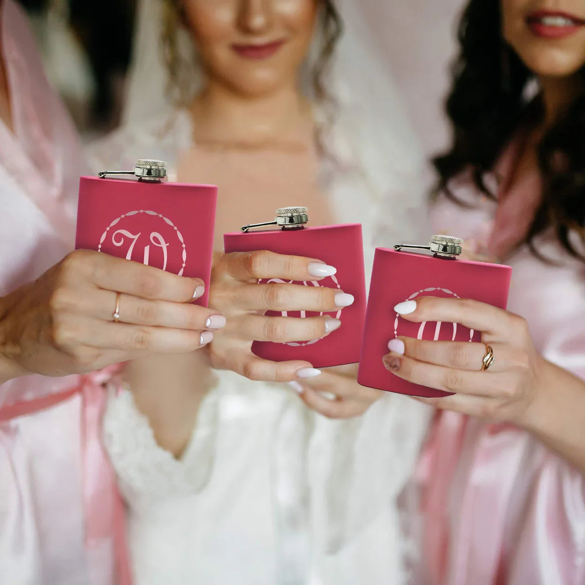 Personalized Bridesmaid Flask, Maid of Honor Gift, Flask for Bride, Custom Flask for Women, Best Friend, Gifts for Wedding Party