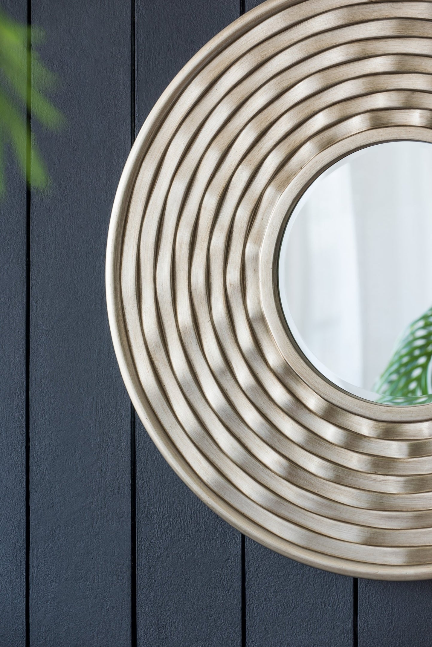Round Sculpted Silver Wall Mirror with Beveled Glass, 31.3 in