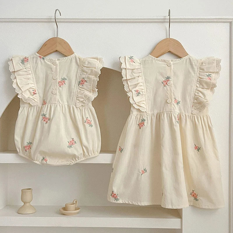 Summer Matching Sister Dress Outfit Baby Girls Clothes Girls Lace Flying Sleeves Dress Embroider Baby Girl Romper Princess Dress