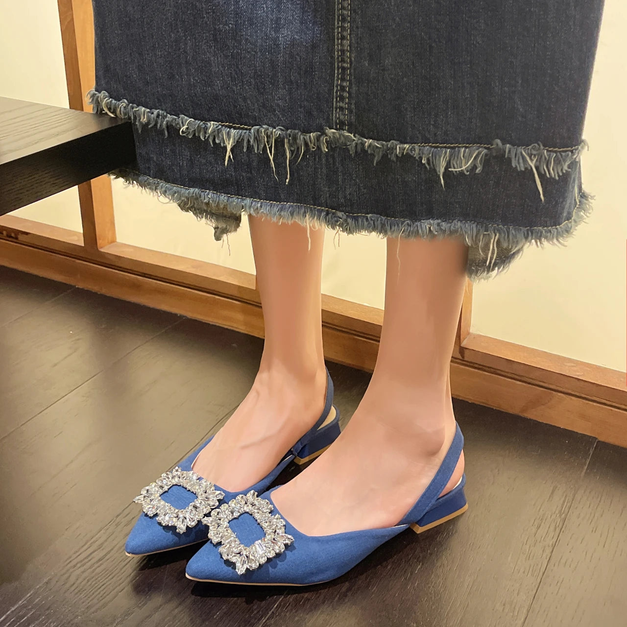 New Style Fashion Women's Sandals Summer Slingback Slippers Female Low Heel Rhinestone Buckle Back Strap Sexy Pumps Sandals
