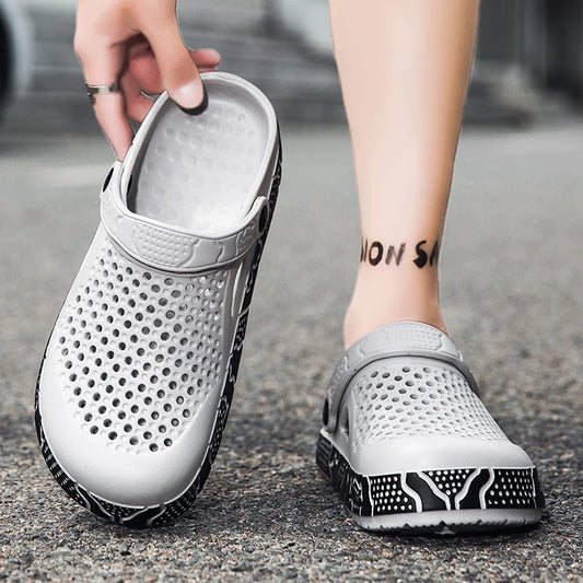 Grey Clogs Shoes Man Slides Plus Size 41-46 Comfortable Eva Garden Sandals For Man New Summer Beach Shoes Men chaussure hommes