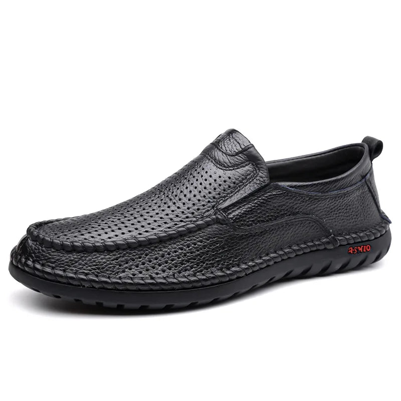 2025 Summer New Hallow Breathable Loafers for Men Fashion Casual Solid Color Driving Shoes Male Retro Light Leather Shoes Man