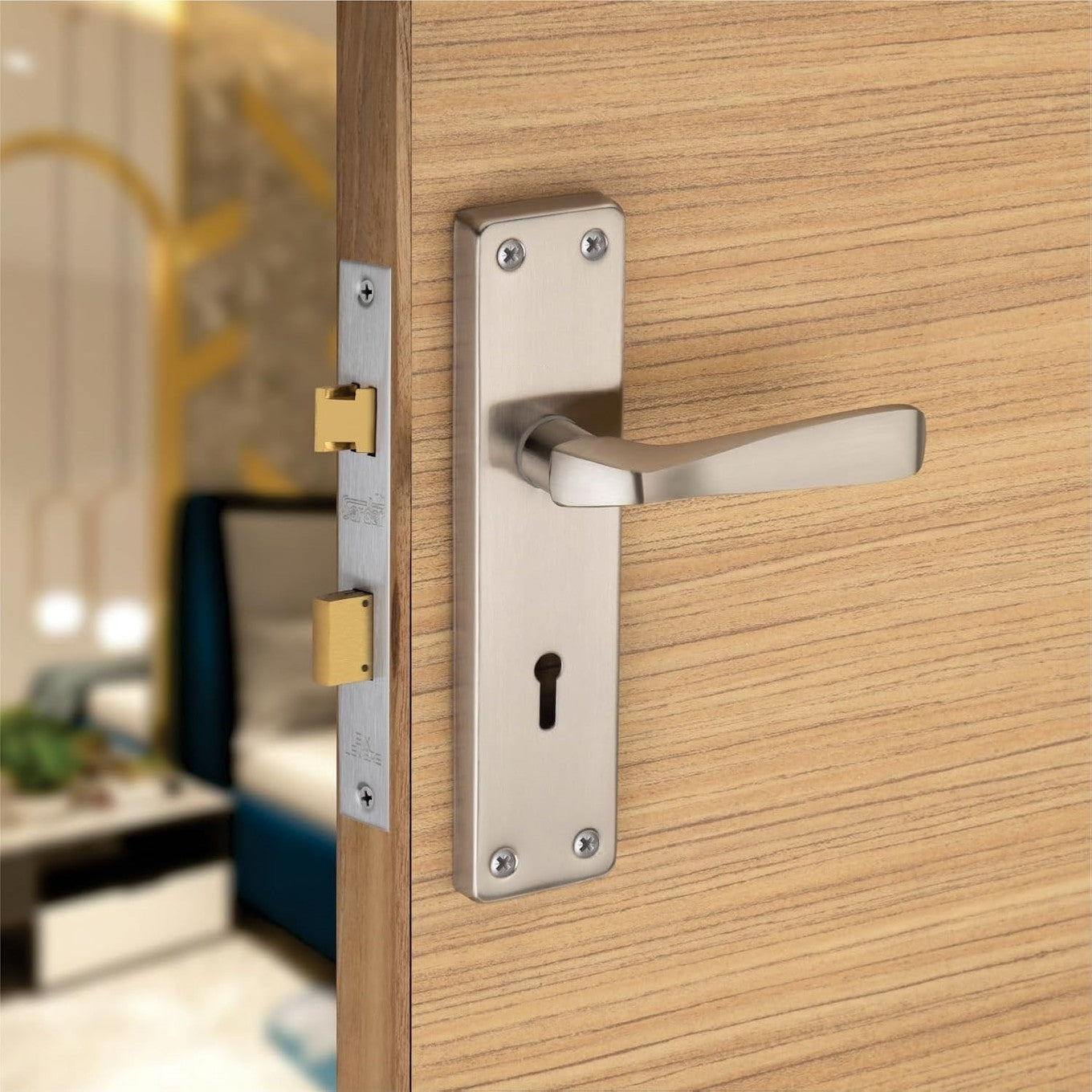 IM-04 SS 7 Inch Handle Lock Set
