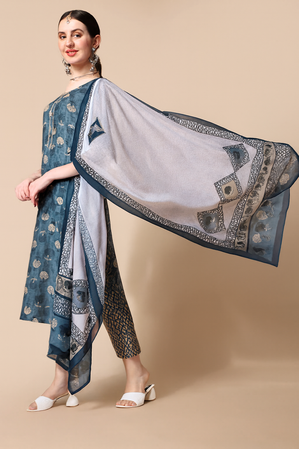 Gold Kurta Set with Dupatta – Ethnic Festive Wear Teal (3XL)